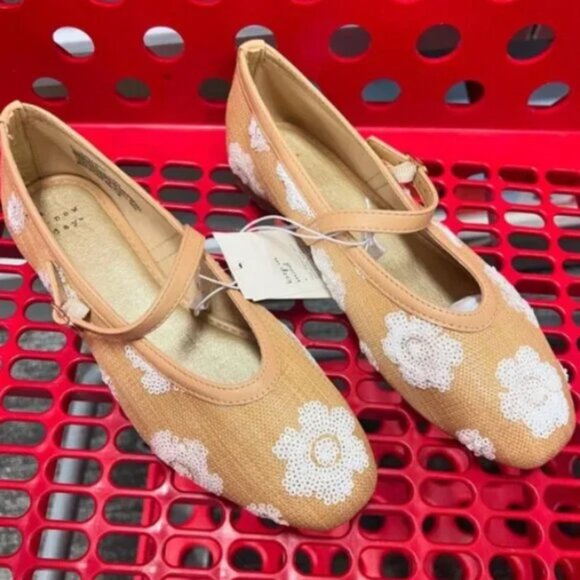 Women's Issa Raffia Floral Sequin Mary Jane Ballet Flat with Memory Foam Insole - Picture 5 of 7